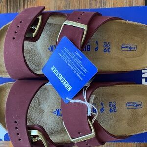 Birkenstock Arizona  Adjustable Sandals (Zinfandel)